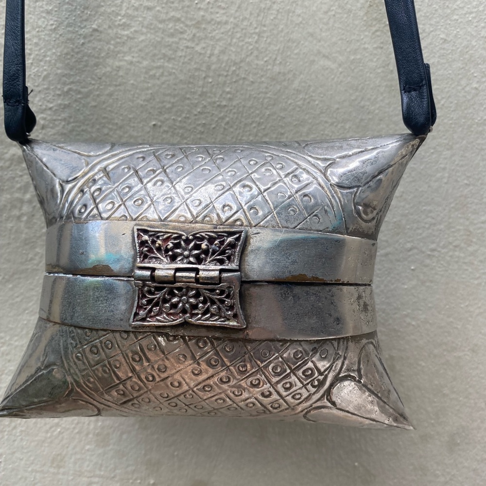 Vintage 1930's Silver Pillow Bag